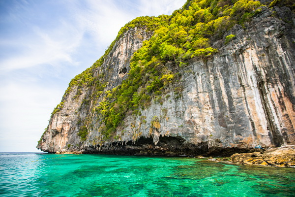 Phi Phi 4 Island 7 Point Speed Boat Tour