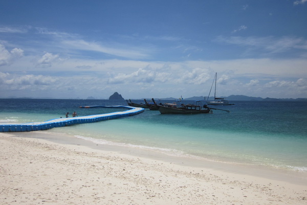 Phi Phi 4 Island 7 Point Speed Boat Tour