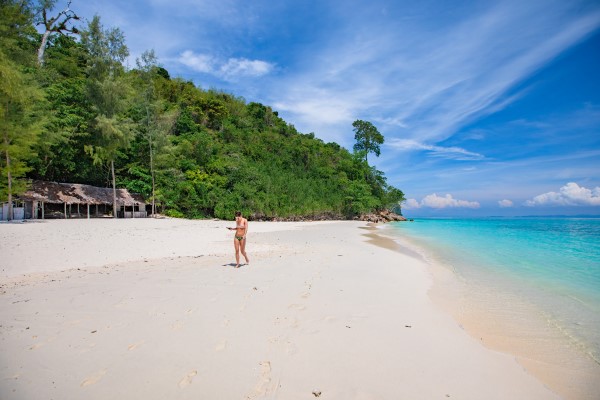 Phi Phi Island Bamboo Island by Speed Boat Premium Tour